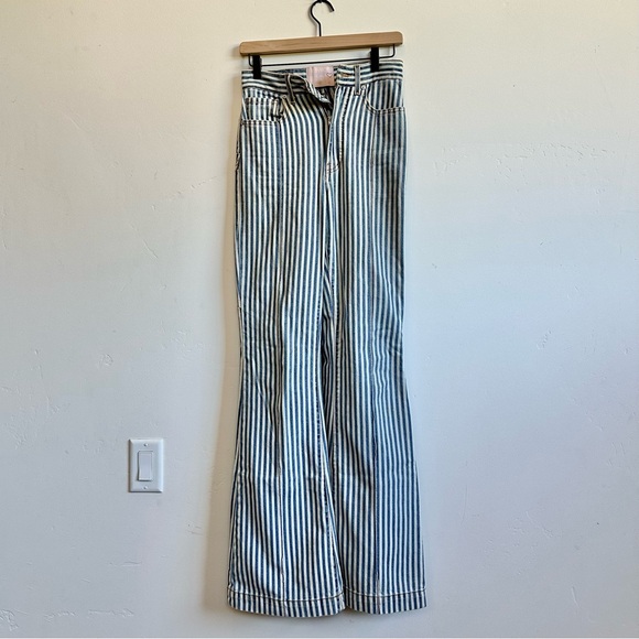 Revice Denim STAR size 27 Railroad Stripe Venus Flare
Jeans Light Wash Star Back - Picture 5 of 5